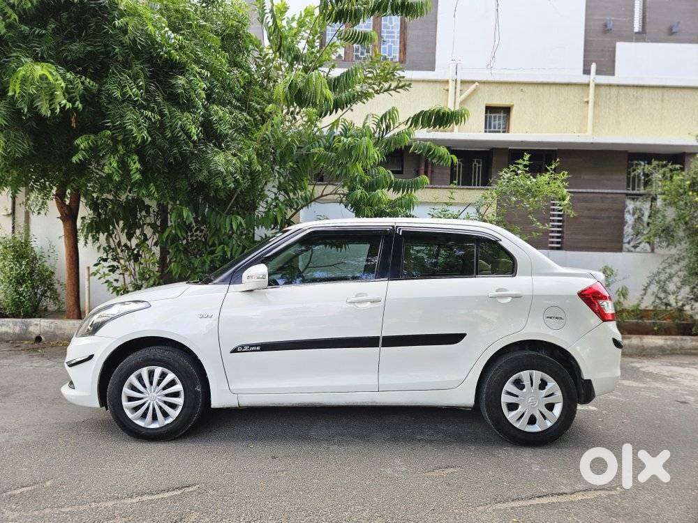 Maruti Suzuki Dzire 1.2 Vxi Amt, 2017, Petrol