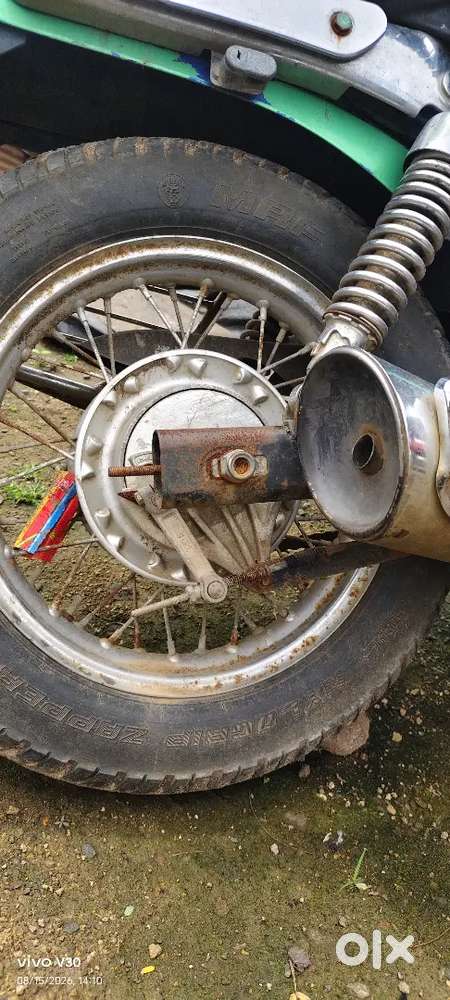 Bajaj Avenger 2014 km