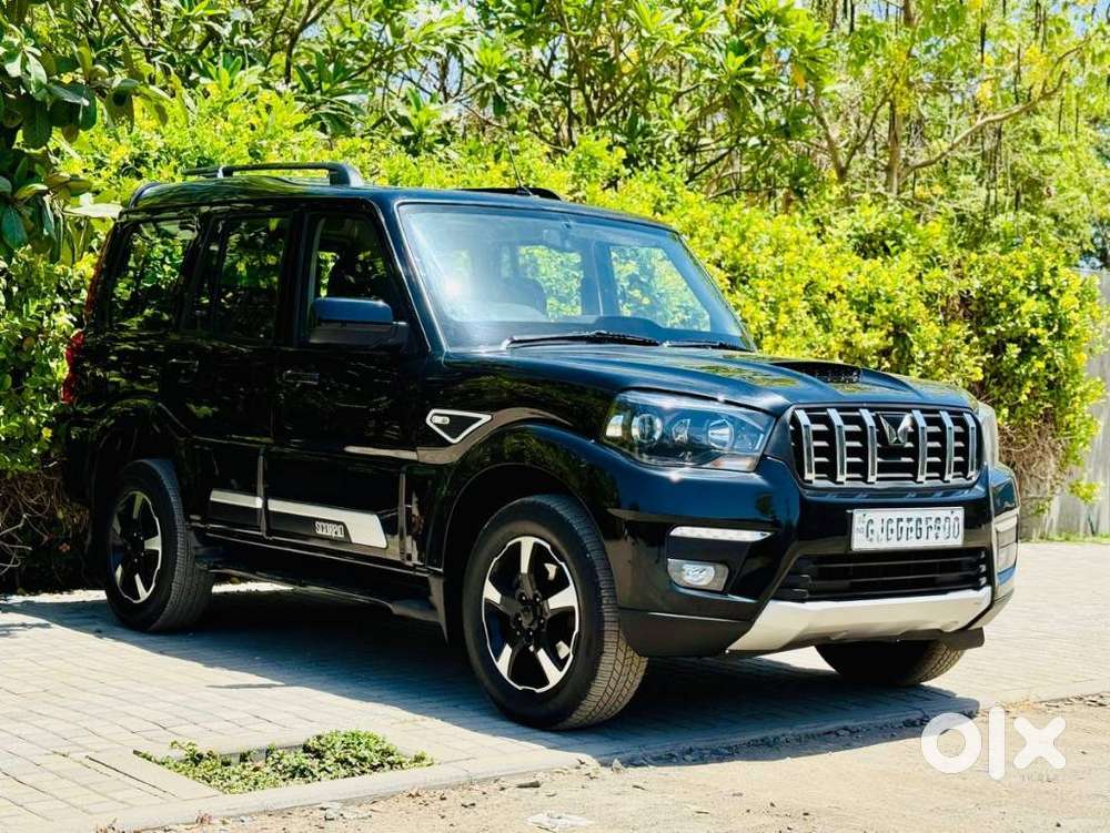 Mahindra Scorpio Classic 2.2 S 11 Mt 7 Str, 2023, Diesel