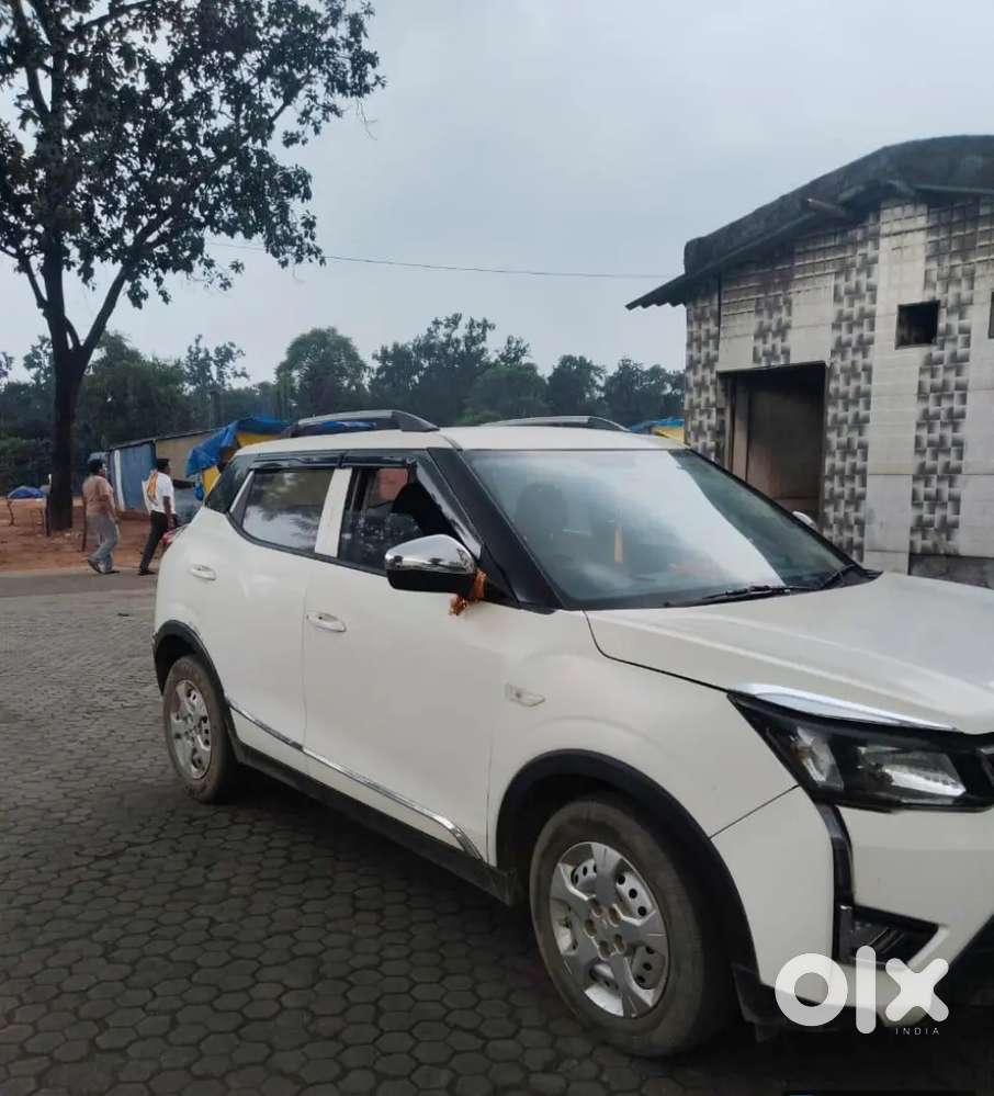 Mahindra XUV400 EC 2019 - Photo 3
