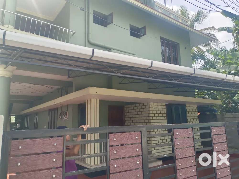 2BHK in Vazhakkala
