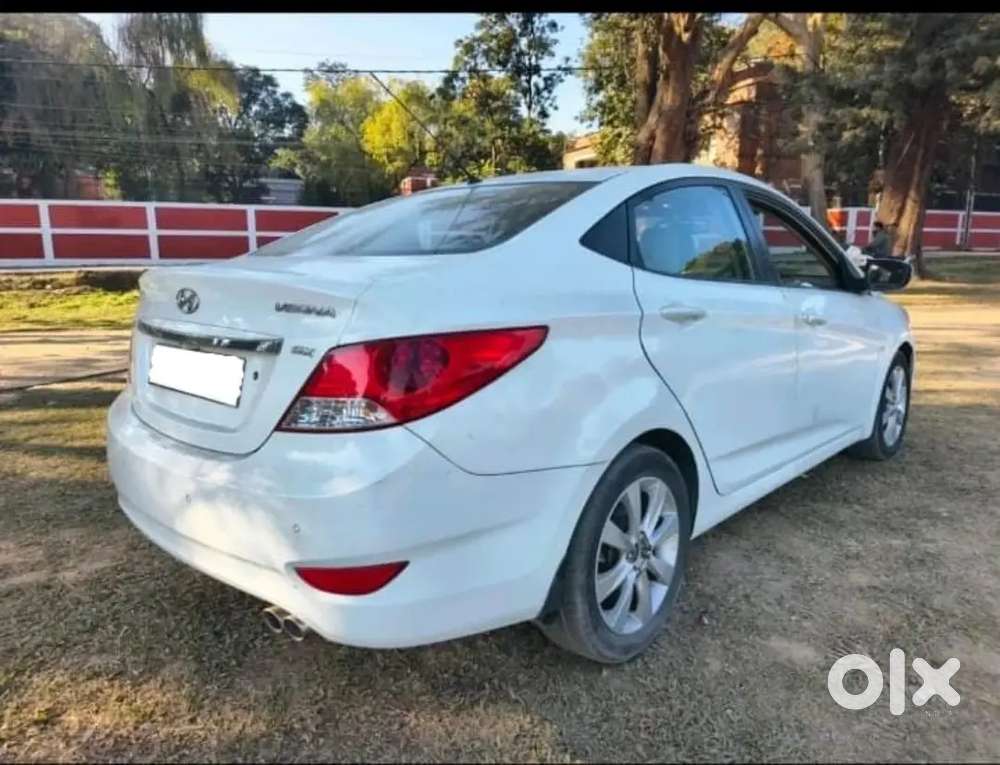 Hyundai Verna 2011 Petrol Well Maintained