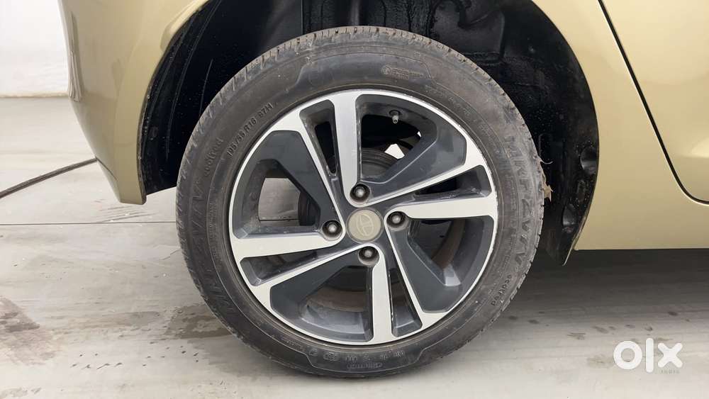 Tata Altroz Xz, 2020, Petrol