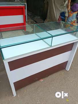 Shop counter table deals olx