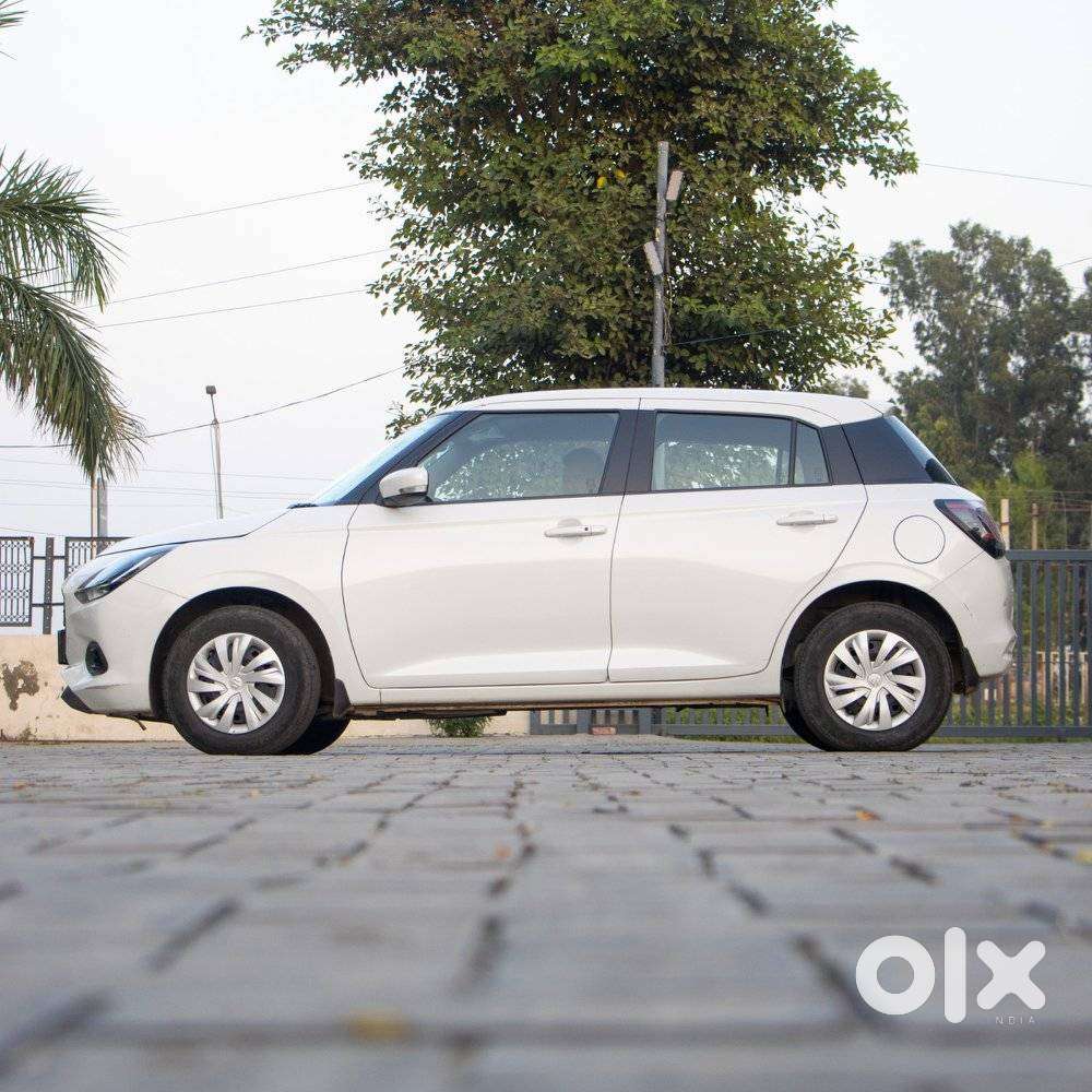 Maruti Suzuki Swift Vxi Optional, 2024, Petrol