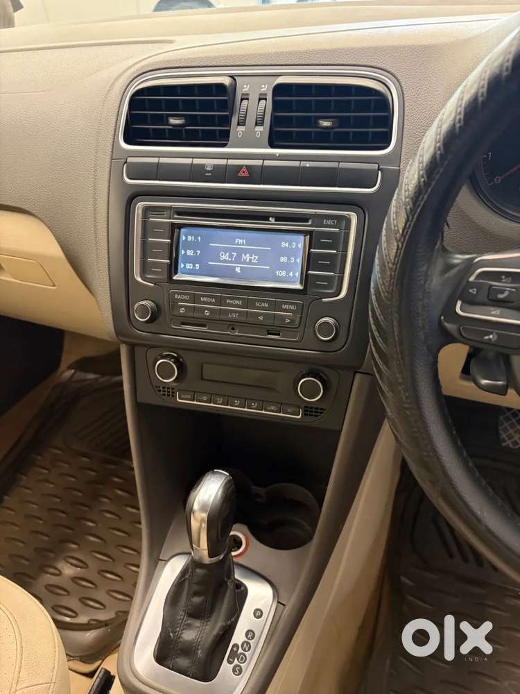 Volkswagen Vento Ipl Ii Petrol Highline At, 2013, Petrol