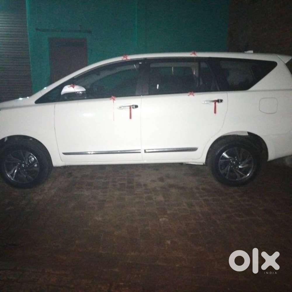 Toyota Innova Crysta 2026 Diesel 10000 Km Driven