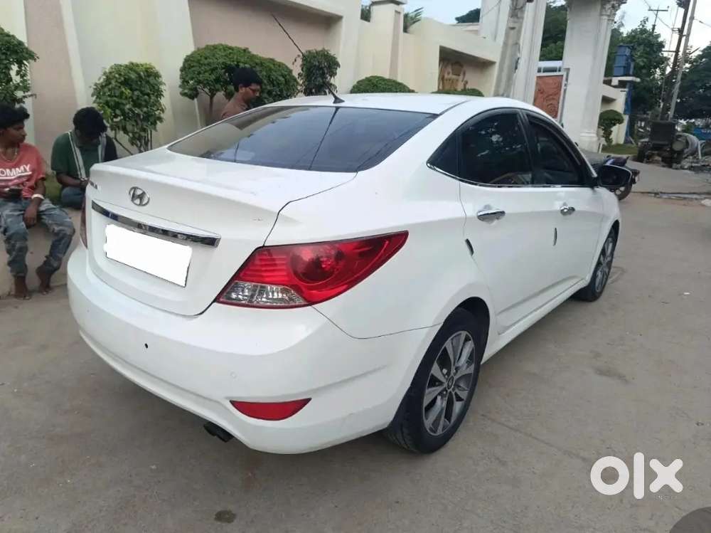 Hyundai Verna Sx 2014 Variant