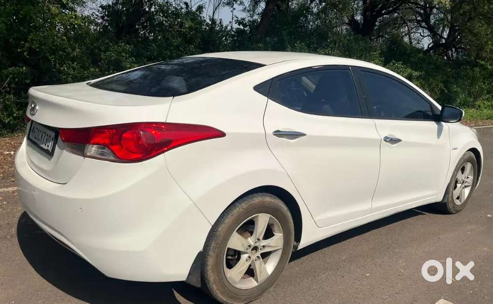 Hyundai Elantra 2013 Diesel 85000 Km Driven