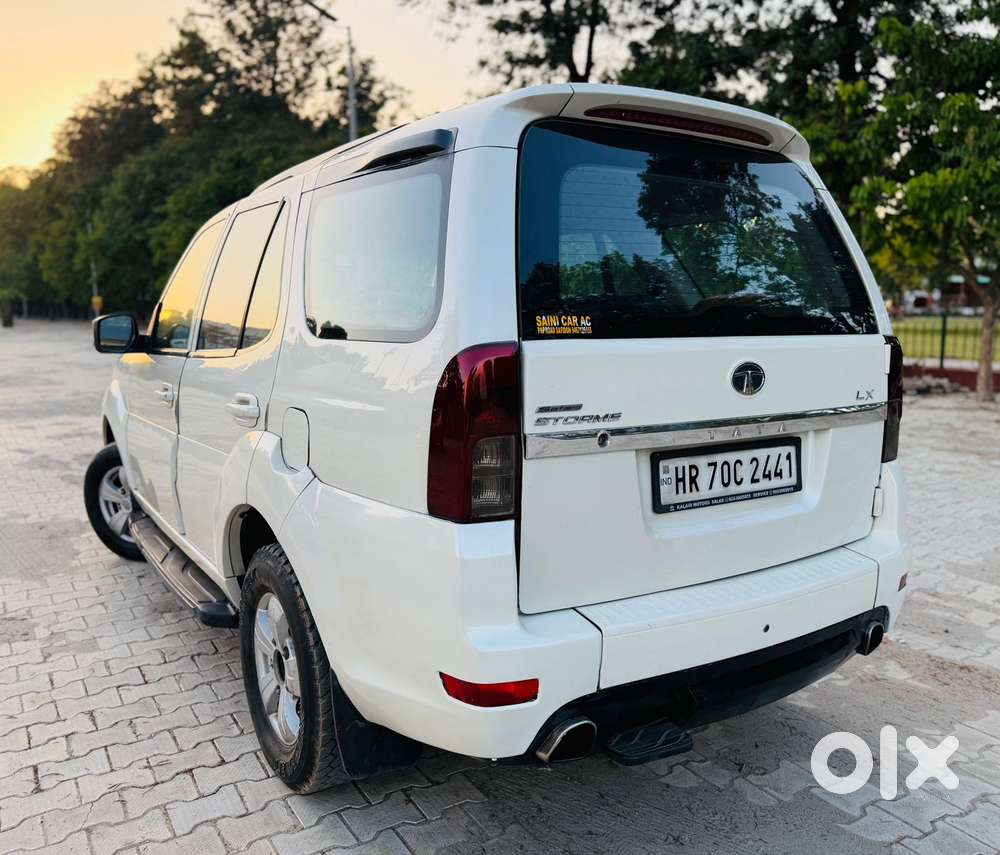 Tata Safari Storme Lx, 2012, Diesel