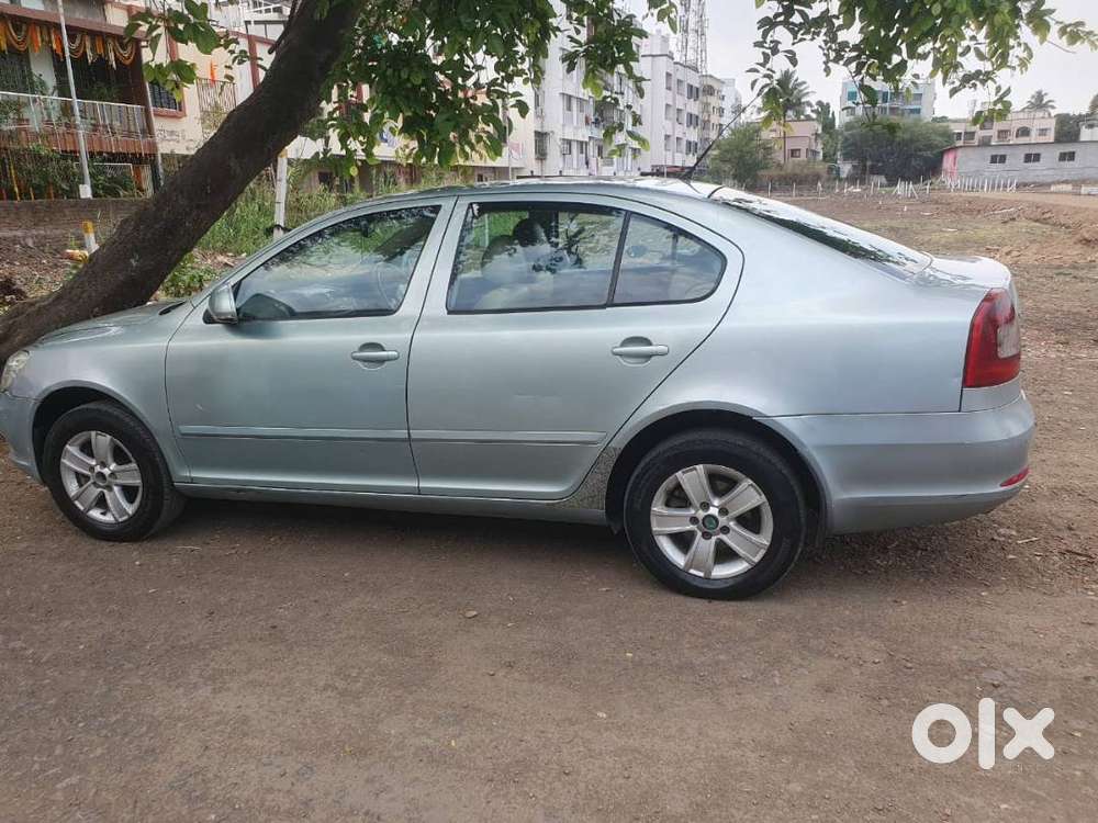 Skoda Laura Automatic Diesel Silver Color