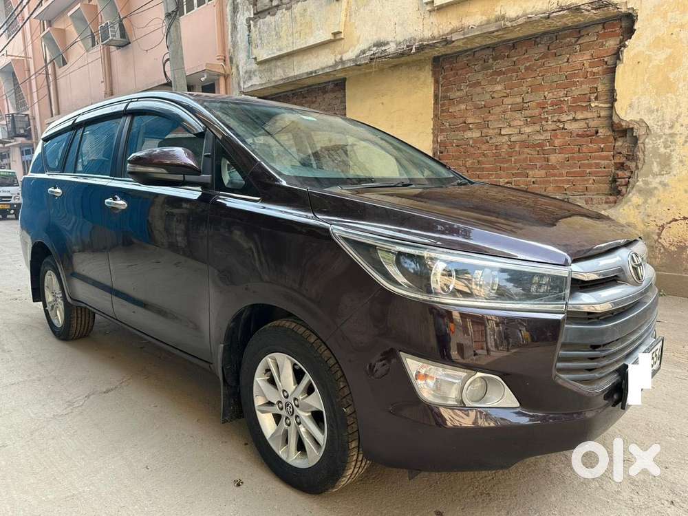 Toyota Innova Crysta 2.4 V 8 Str, 2018, Diesel