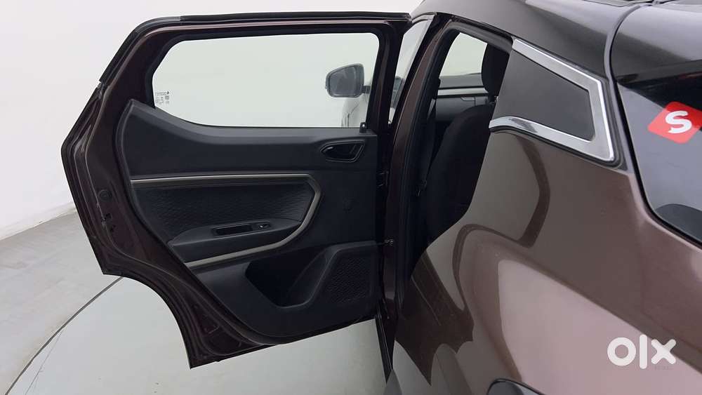 Renault Kiger Rxz Turbo Cvt, 2022, Petrol