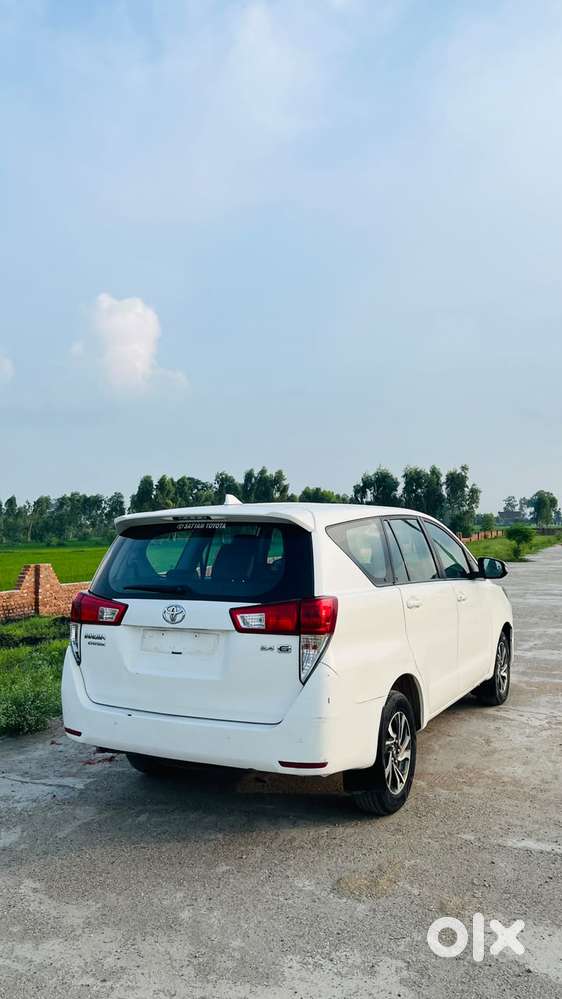 Toyota Innova Crysta 2.4 G Mt, 2022, Diesel