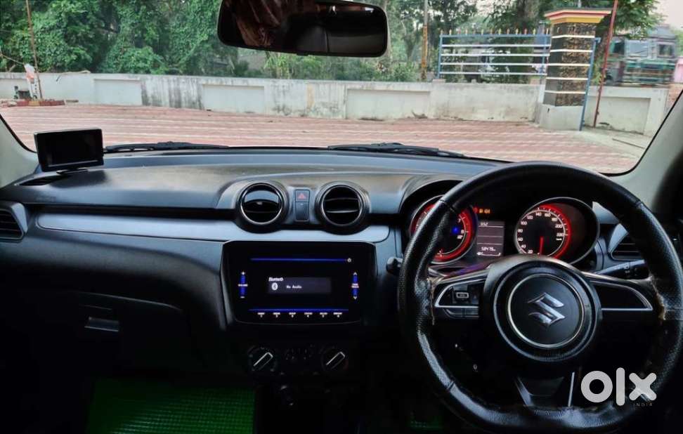 Maruti Suzuki Swift Vxi + Manual, 2022, Petrol
