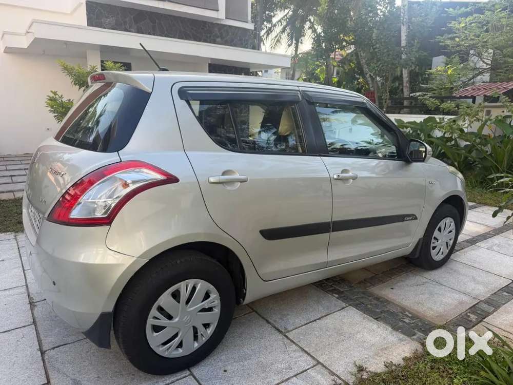2015 Model Maruti Swift Vxi - Single Owner