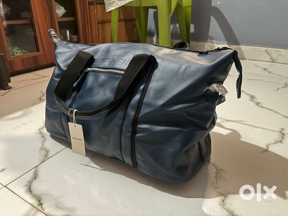 Jack & jones duffel bags