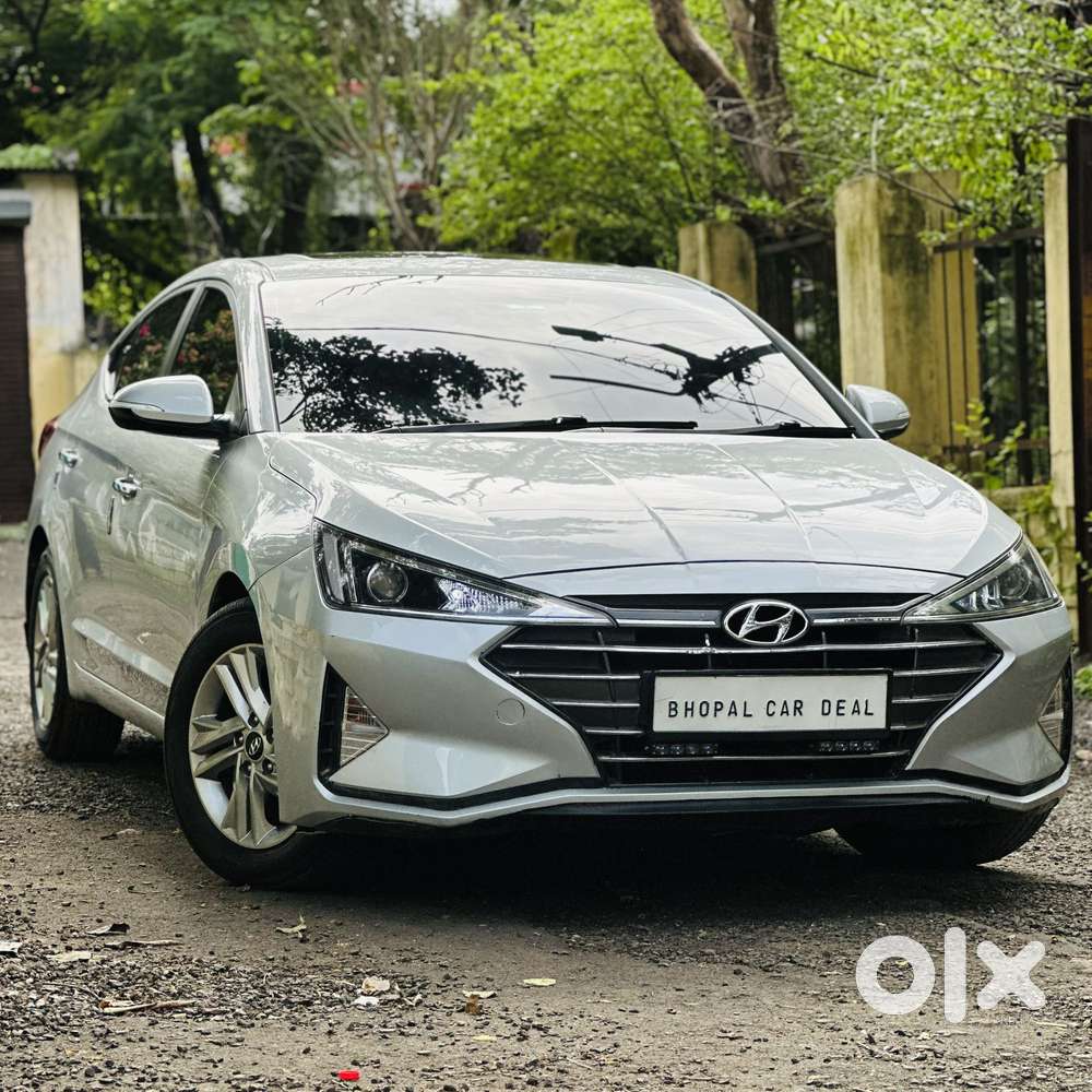 Hyundai New Elantra, 2022, Petrol