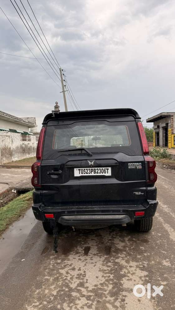 Mahindra Scorpio 2023 Diesel Manual Classic