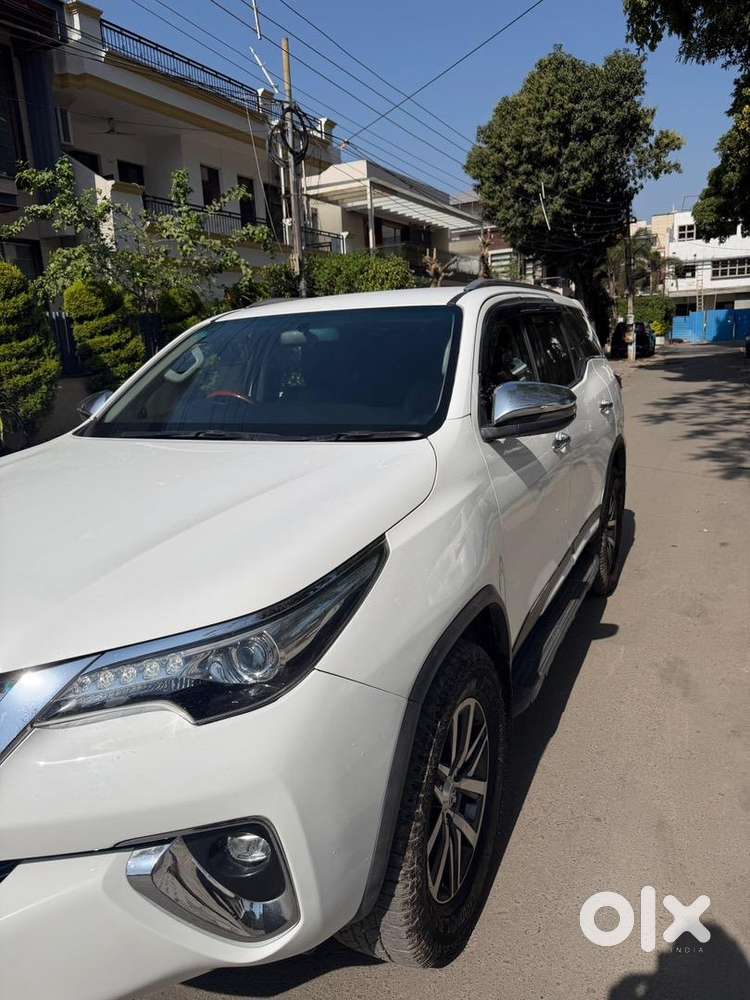 Toyota Fortuner 2018 Diesel 150000 Km Driven