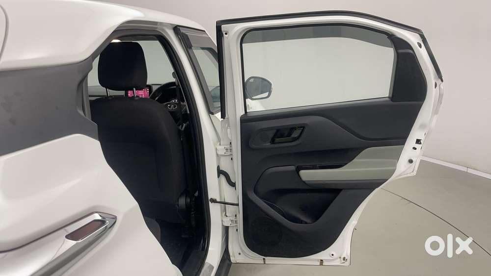 Tata Punch 1.2 Revotron Adventure Rhythm Pack Mt, 2022, Petrol