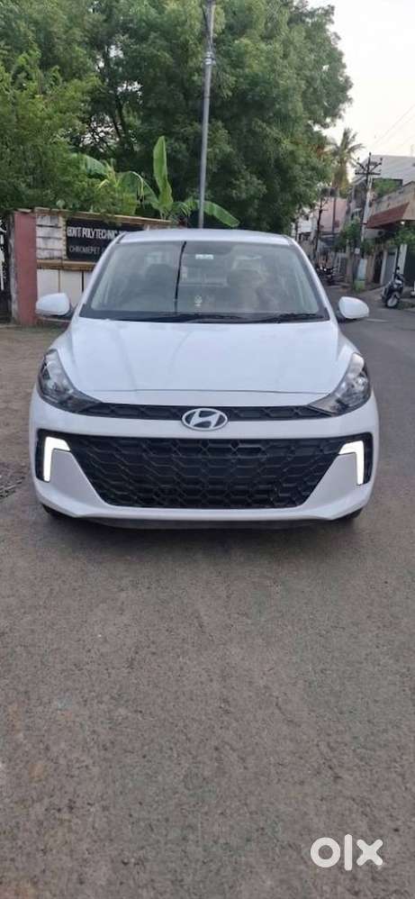 Hyundai Aura 1.2 Sx Cng, 2024, Cng & Hybrids