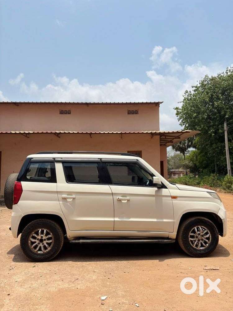 Mahindra Tuv 300 Mhawk100 T8, 2016, Diesel
