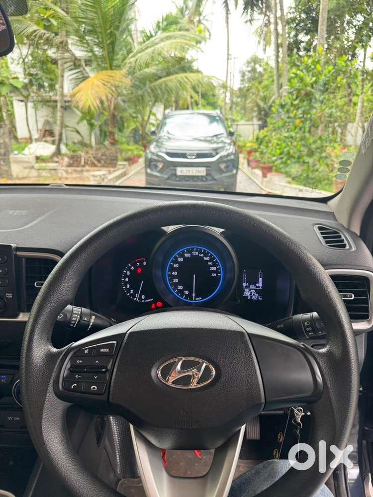 Hyundai Petrol Manual 2021