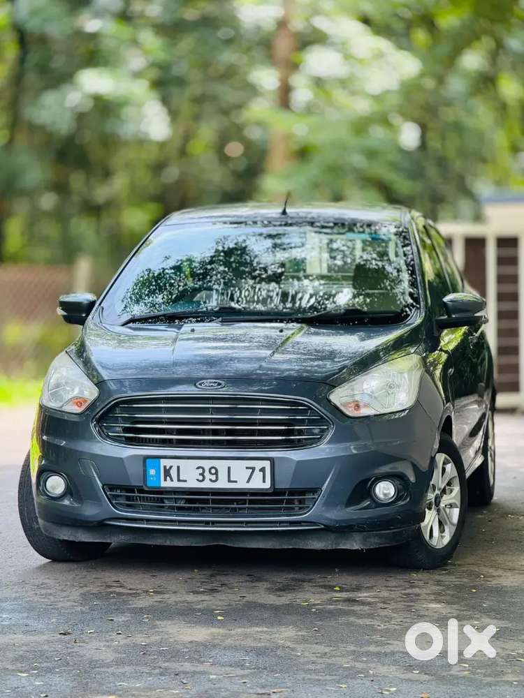 Ford Aspire Titanium Blu 2017