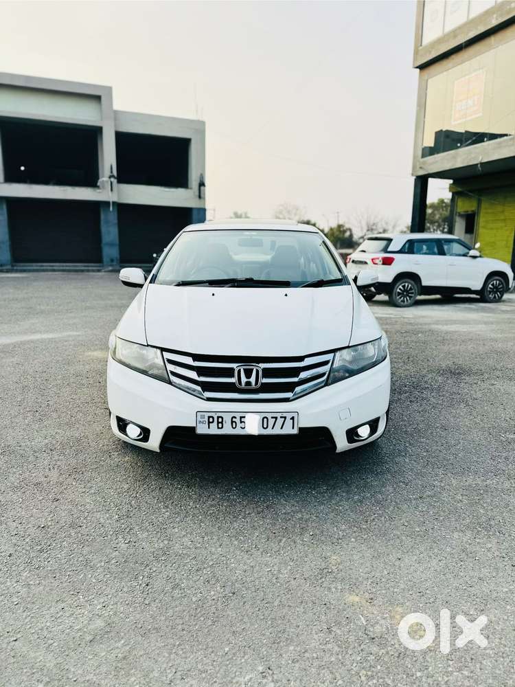 Honda City V Mt Sunroof, 2012, Petrol