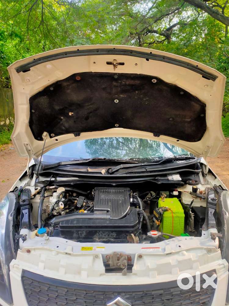 Maruti Suzuki Swift Lxi Option, 2018, Cng & Hybrids