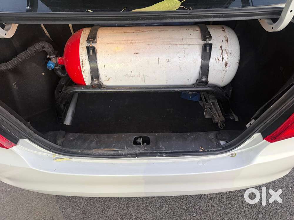 Maruti Suzuki Dzire 1.2 Vxi Cng, 2020, Petrol