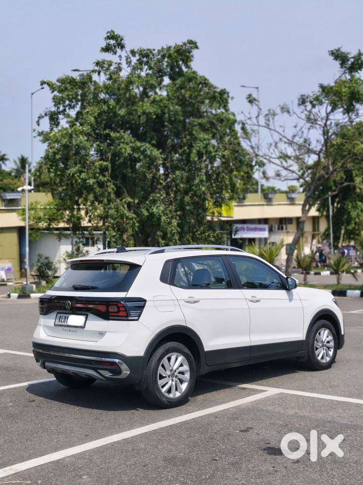 Volkswagen Taigun 1.0 Tsi Highline At, 2023, Petrol