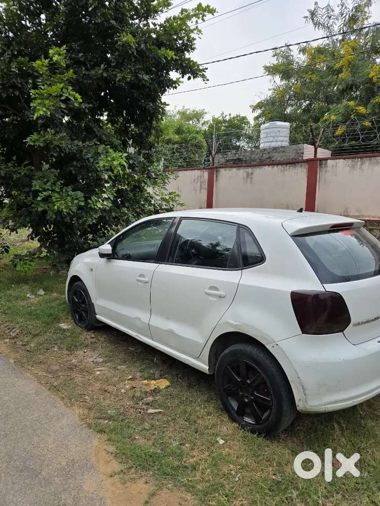 Volkswagen Polo 2013 Car