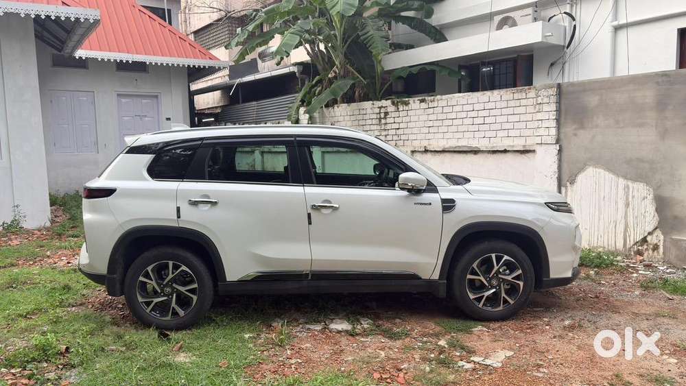 Toyota Hyryder V Hybrid [top Variant]