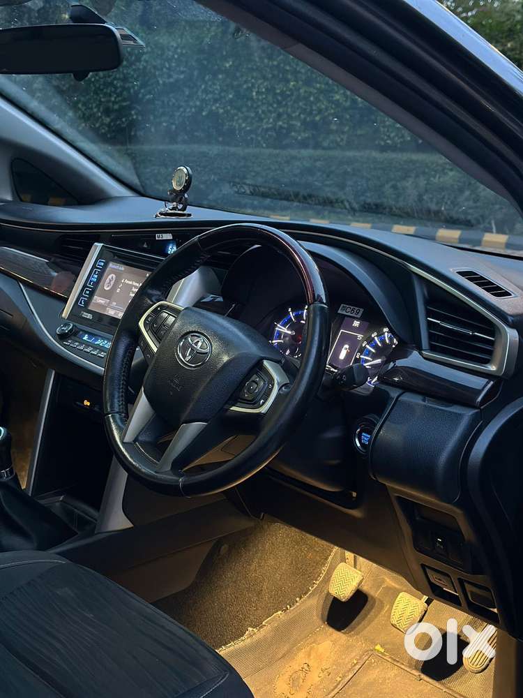 Toyota Innova Crysta 2.4 V 7 Str, 2018, Diesel