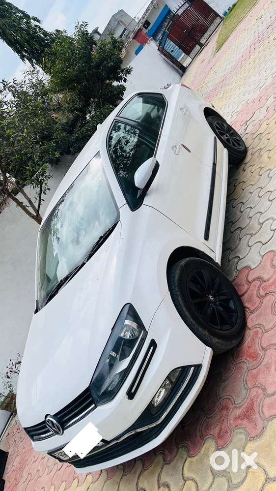 Volkswagen Ameo 2017 Petrol Well Maintained