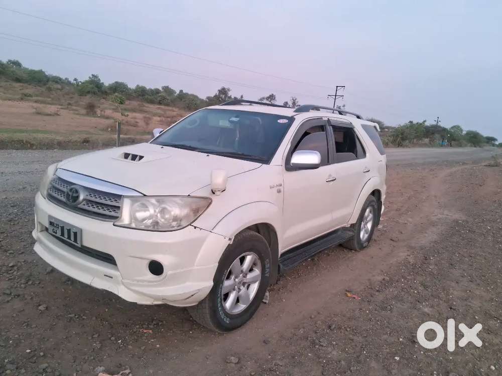 Toyota Fortuner Diesel Manual 2011 Model
