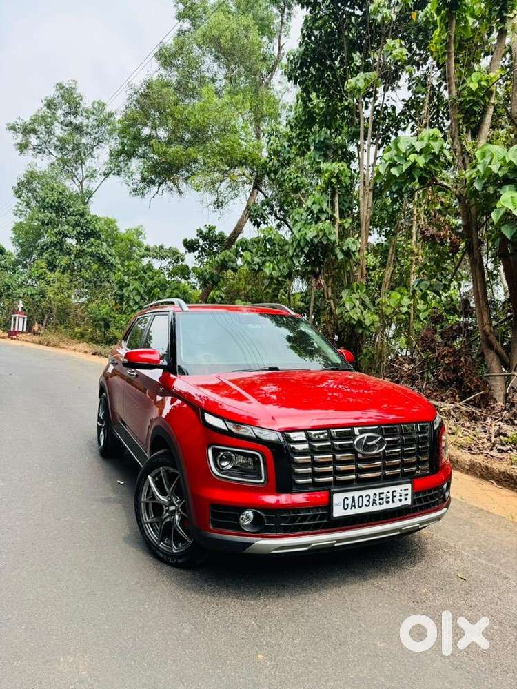 Hyundai Venue 2023 Diesel Well Maintained