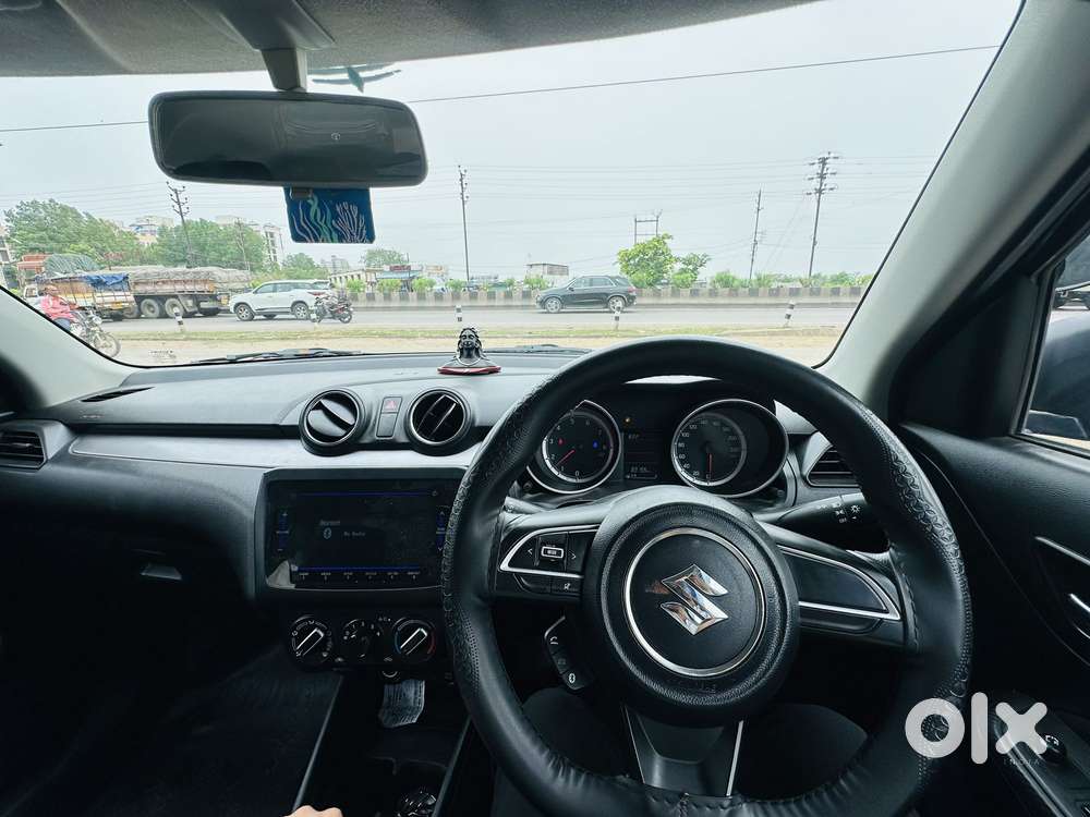 Maruti Suzuki Swift Vxi + Manual, 2023, Petrol