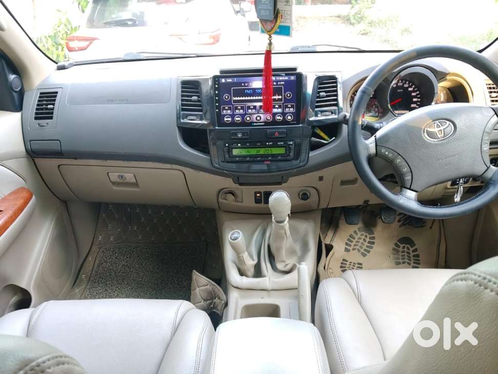Toyota Fortuner 3.0 4x4 Manual, 2011, Diesel