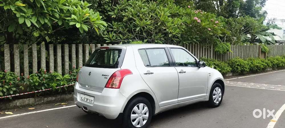 Maruti Suzuki Swift 2010 Car