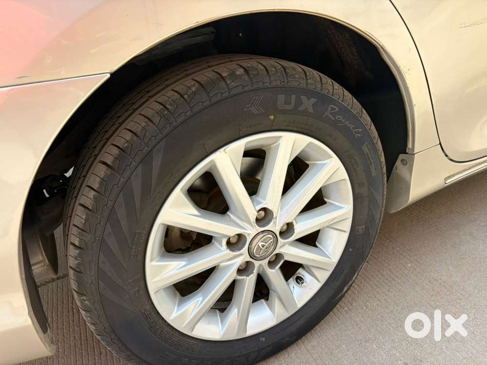 Toyota Camry Petrol 2012