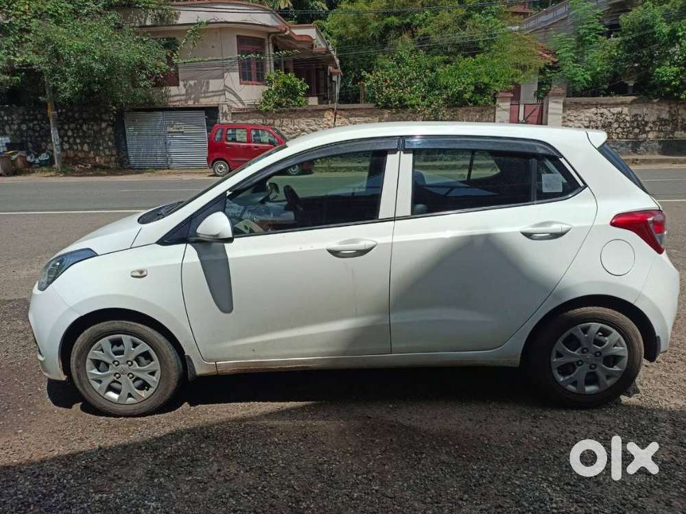 Hyundai Grand I10 Magna O At Petrol, 2016, Petrol