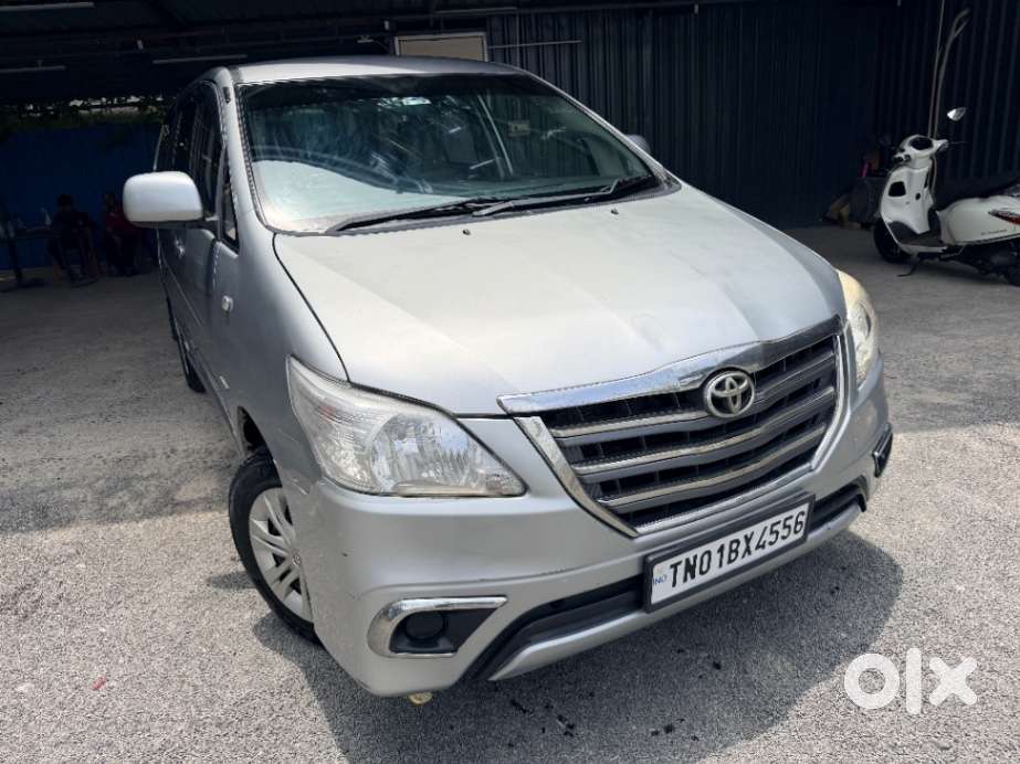 Toyota Innova 2.5 Gx 8 Str Bs-iii, 2015, Diesel