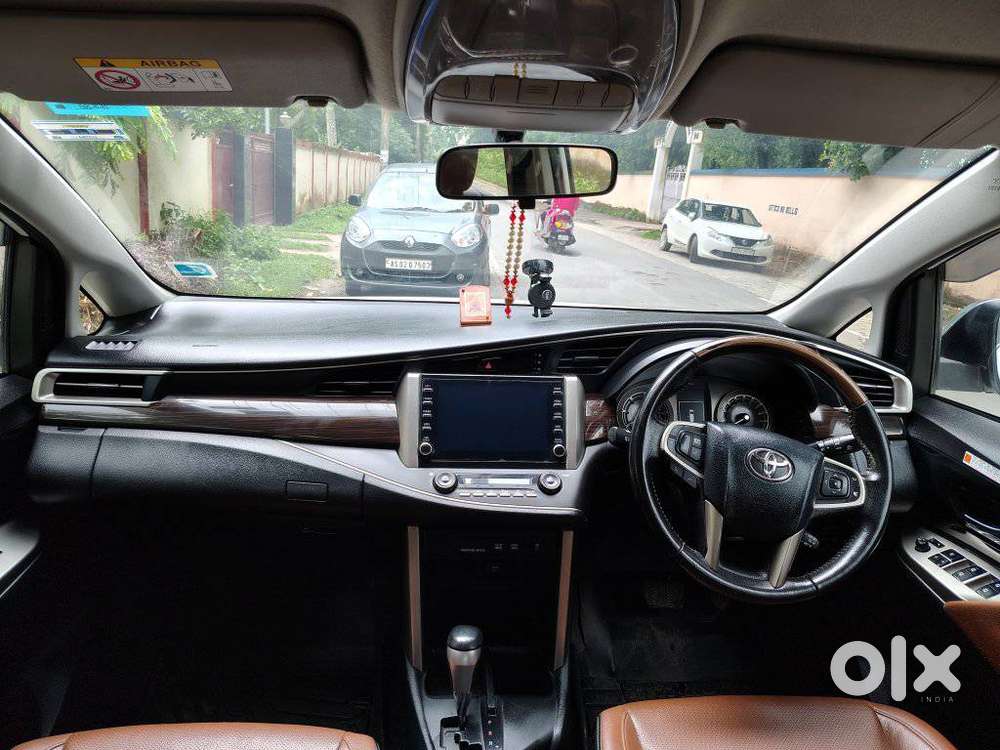 Toyota Innova Crysta