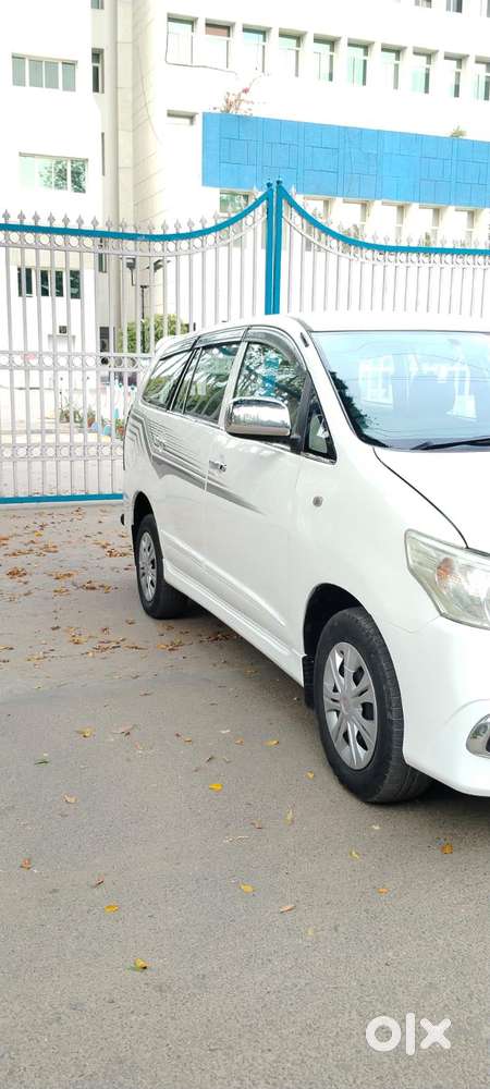 Toyota Innova 2.5 G (diesel) 7 Seater, 2015, Diesel