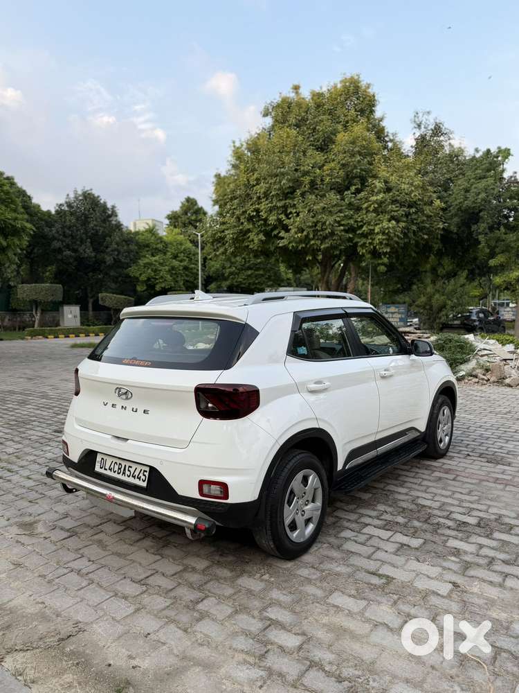 Hyundai Venue S Plus Mt 1.2 Kappa, 2021, Petrol