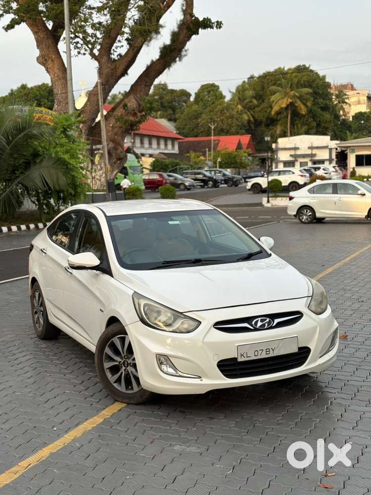 Hyundai Fluidic Verna 2013