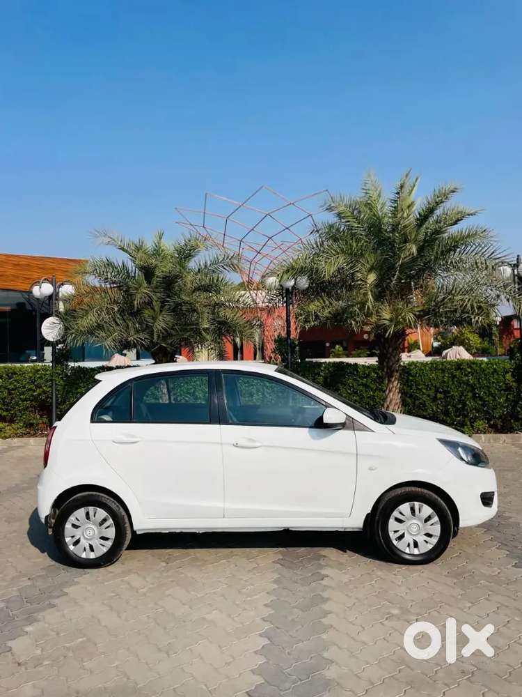 Very Good Condition Well Manten With Sound System And Car Display